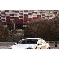 Kody rabatowe SuperPrezenty.pl - Jazda Teslą Model S za kierownicą